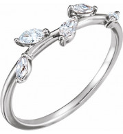 14K White 1/4 CTW Diamond Leaf Ring - 122971600P